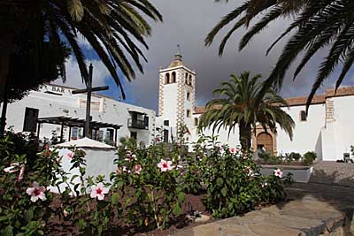 Fuerteventura - Kirche in der ehemaligen Inselhauptstadt Betancuria
