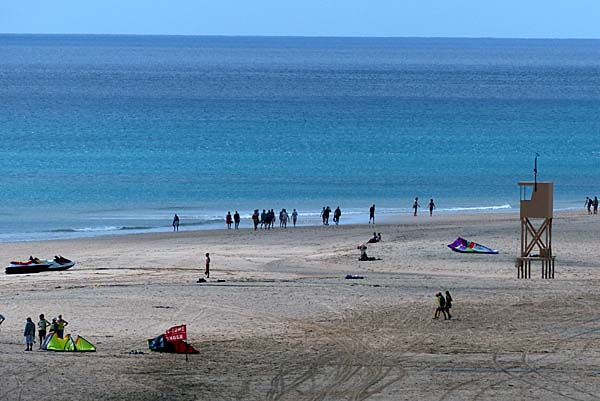 Playa de la Barca - Paradies für Strandwanderer und Wassersportler