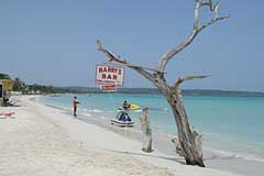 am Strand von Negril