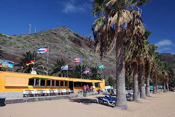 Der gelbe Kiosk an der Playa de las Teresitas