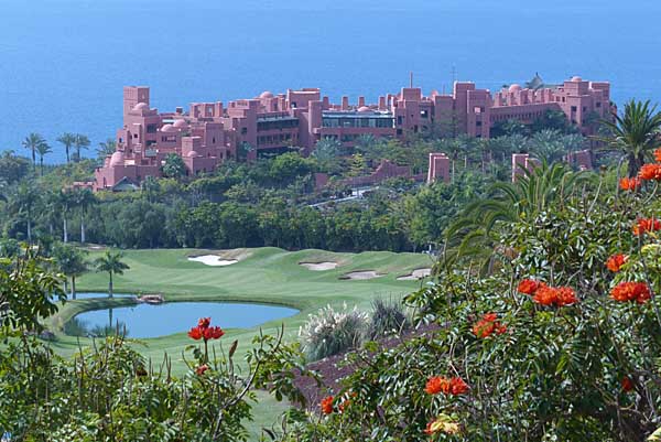 Abama Hotel Resort: 5-Sterne Luxushotel und Golfplatz
