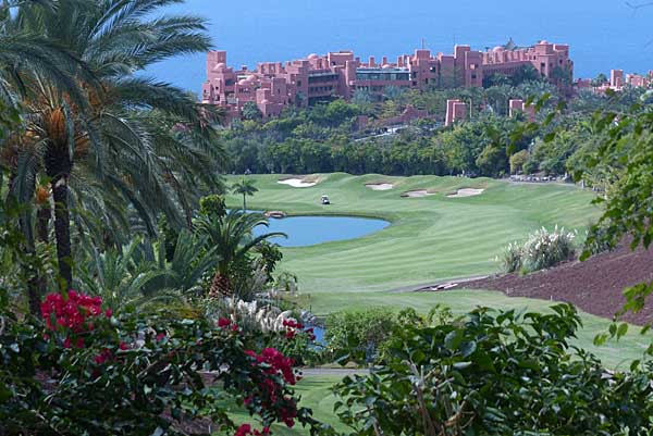 Abama Hotel Resort: 5-Sterne Luxushotel und Golfplatz